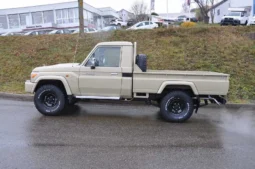 
										2025 Toyota Land Cruiser GRJ 79 4.0 V6 5-Gang SC NESTLE OFFROAD full									