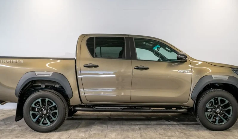 
								2024 Toyota Hilux 2.8 D4 D Double Cab INVINCIBLE °AHK°Wanne° full									