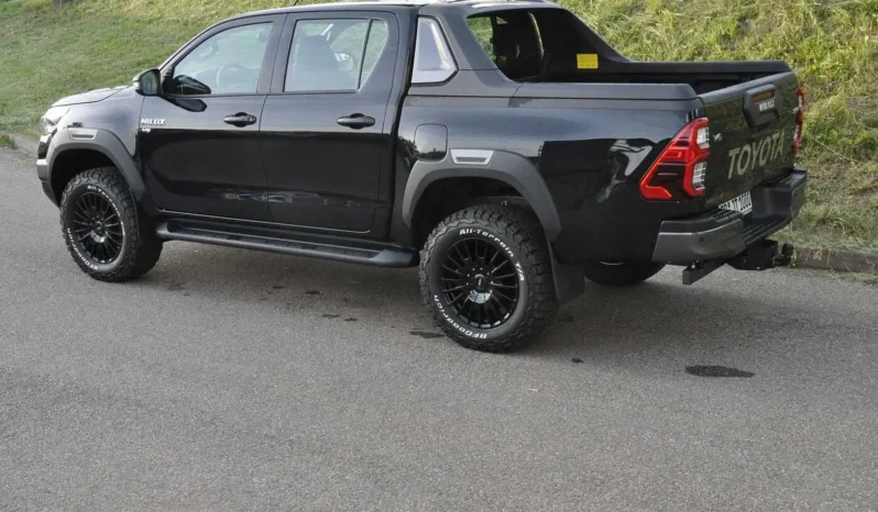 
								2025 Toyota Hilux Double Cab 4.0 V6 Autom. NESTLE OFFROAD full									