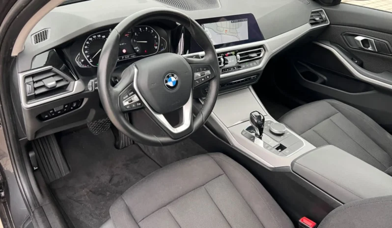 
								2020 Bmw 318 i AUTOMATIC/NAVI/SHZ/LED/UNFALLFREI/1HAND full									