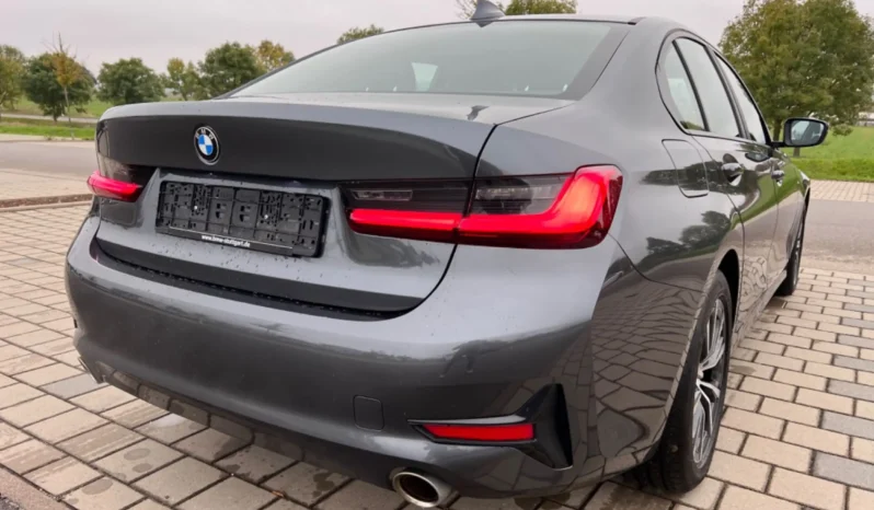
								2020 Bmw 318 i AUTOMATIC/NAVI/SHZ/LED/UNFALLFREI/1HAND full									