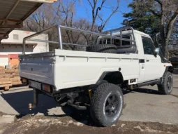
										2000 Toyota Land Cruiser HZJ 79 full									