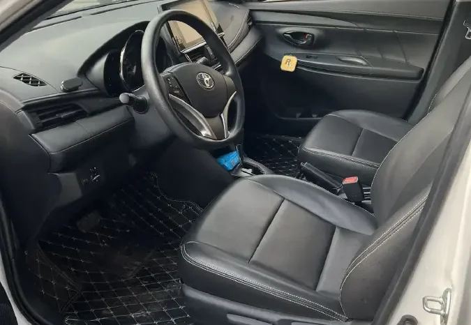 
								2022 Toyota Vios 1.5L 112HP L4 CVT full									