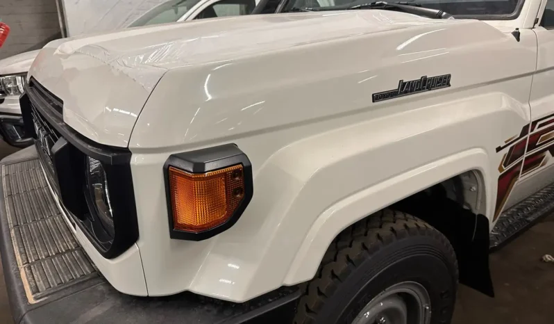 
								2024 Toyota Land Cruiser lANDCRUISER 79 SIMPLE CABINE 4.2 full									