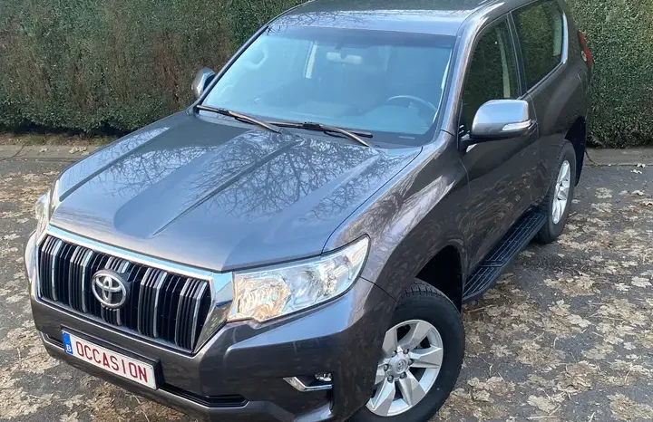
								2022 Land cruiser 3 Portes 2.8L D-4D 204CV Country A/T full									