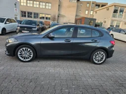 
										2019 Bmw 118 d Advantage NAVI*LED*SPURHALTE*PDC*TEMP full									