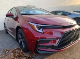 
										2024 Toyota Corolla SE full									