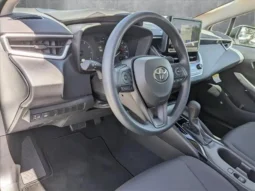 
										2024 Toyota Corolla LE full									