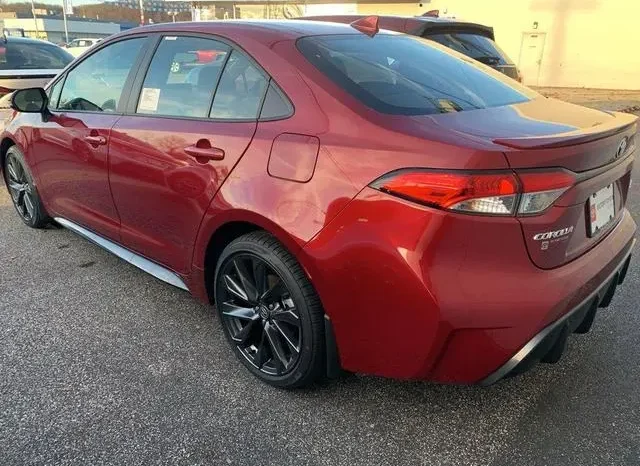 
								2024 Toyota Corolla SE full									