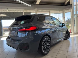 
										2023 Bmw 218 i M Sport*Head Up*360 Kam* full									