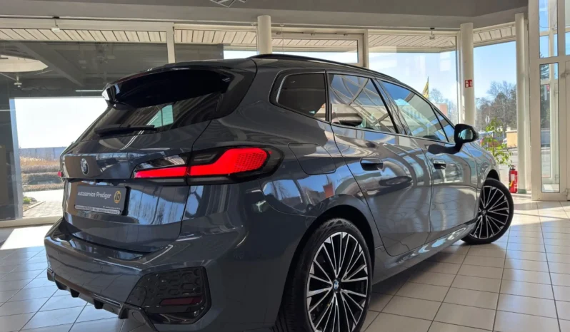 
								2023 Bmw 218 i M Sport*Head Up*360 Kam* full									