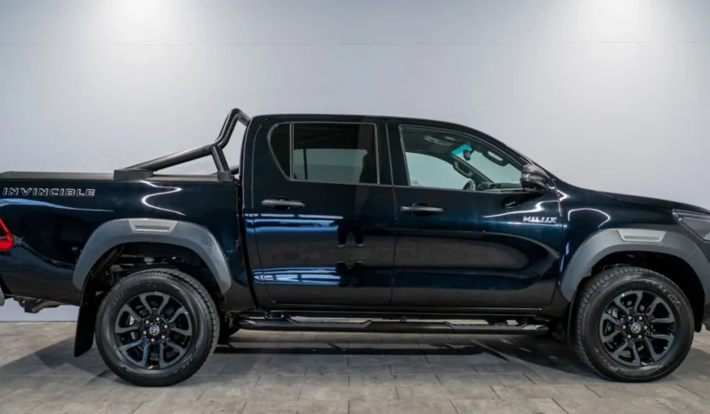 
								2023 Toyota Hilux 2.8 D4 D INVINCIBLE JBL°AHK°Rollo°Navi full									