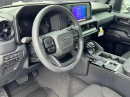 
										Toyota Land Cruiser Prado Navi Adventure full									