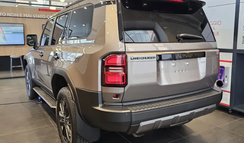 
								Toyota Land Cruiser Prado LOUNGE 250 PRADO 2.8 D4D (205CV) full									