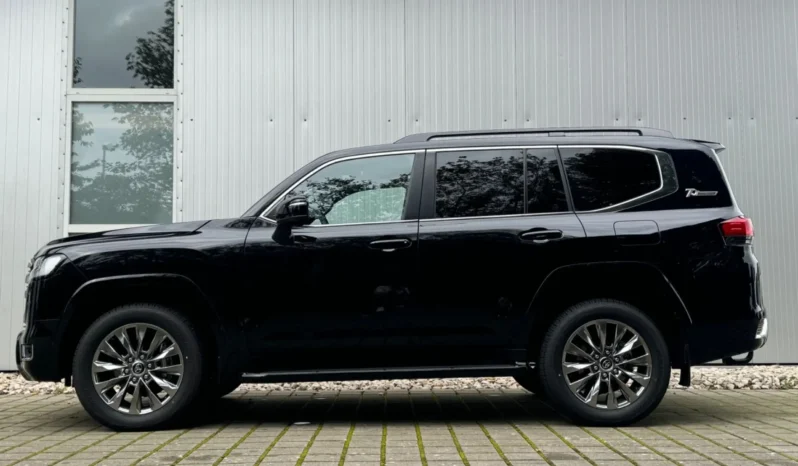 
								Toyota Land Cruiser Prado 300 full									
