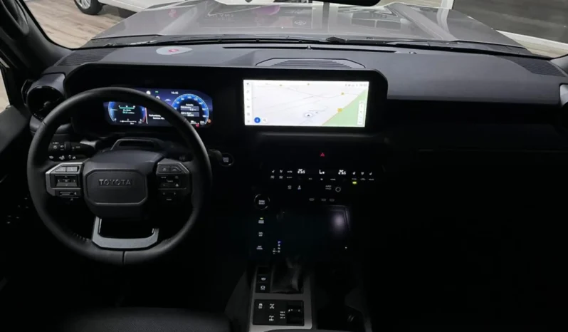 
								Toyota Land Cruiser Prado 2.8 D-4D Automatic Executive full									