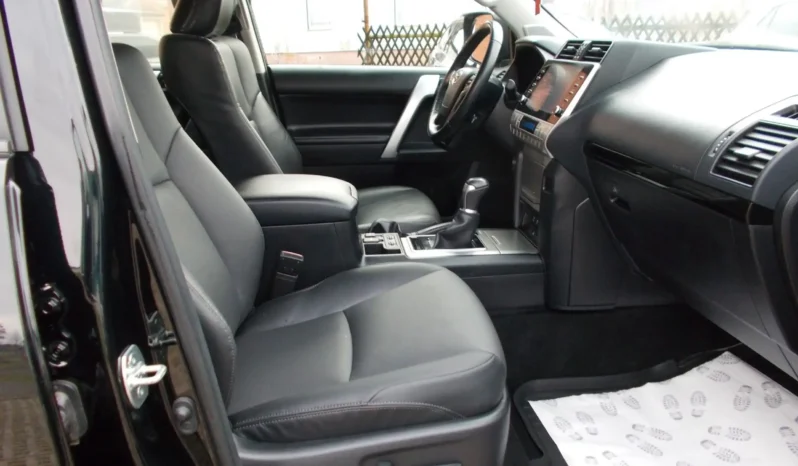 
								Toyota Land Cruiser Prado 2.8 D-4D Executive full									