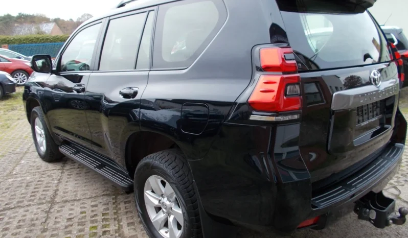 
								Toyota Land Cruiser Prado 2.8 D-4D Executive full									